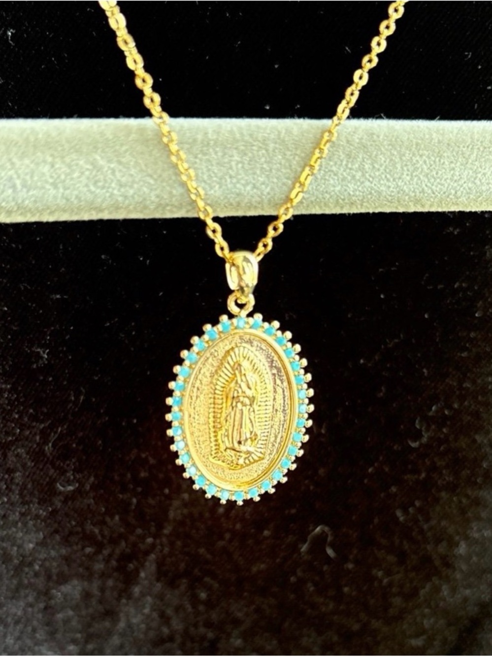 Mary Pendant Necklace